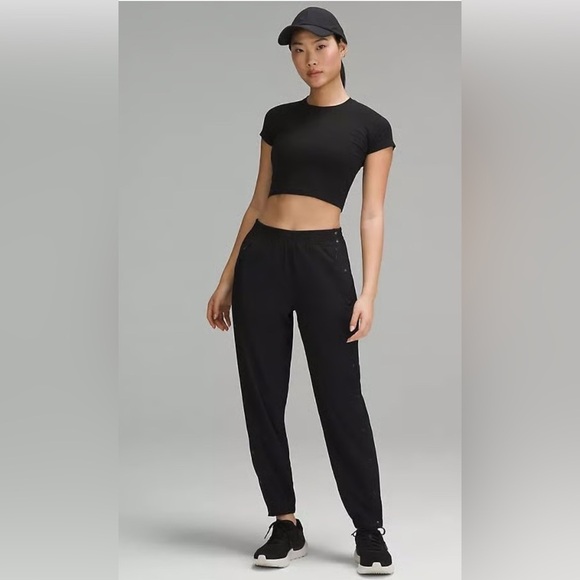 Lululemon Tearaway Mid Rise Track Pant size 0 - Picture 1 of 11